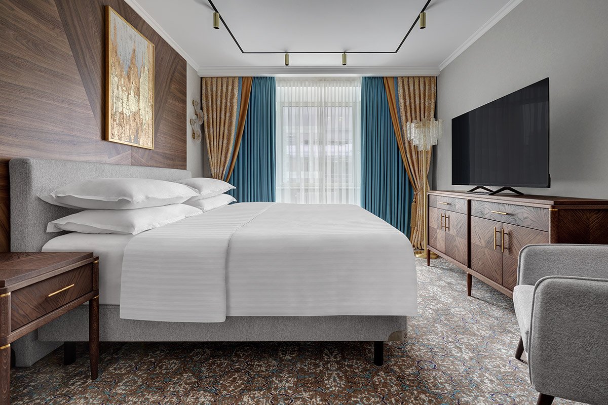 Safmar_Palace_club_suite_office_room_705_4.jpg