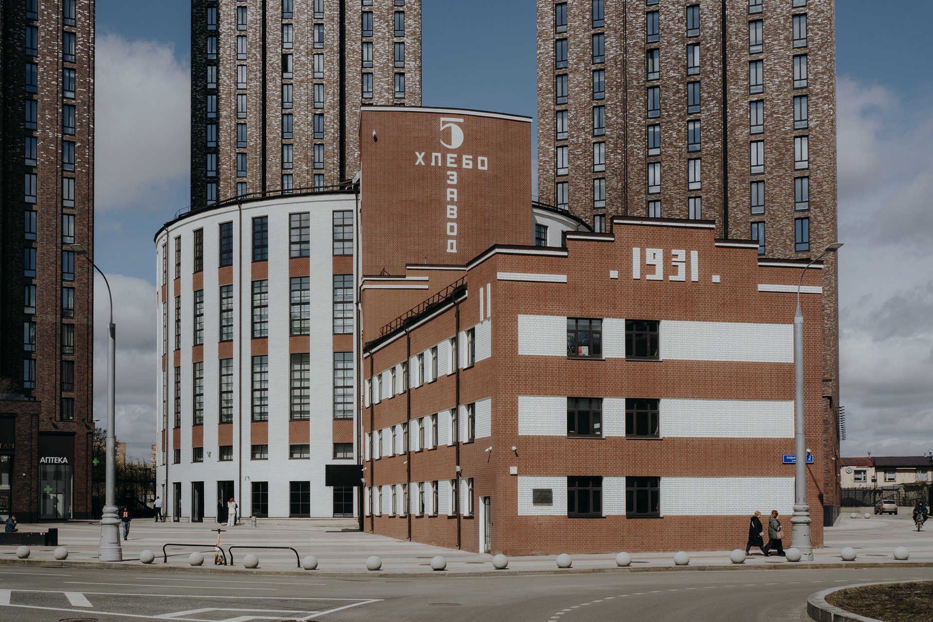 03.jpg