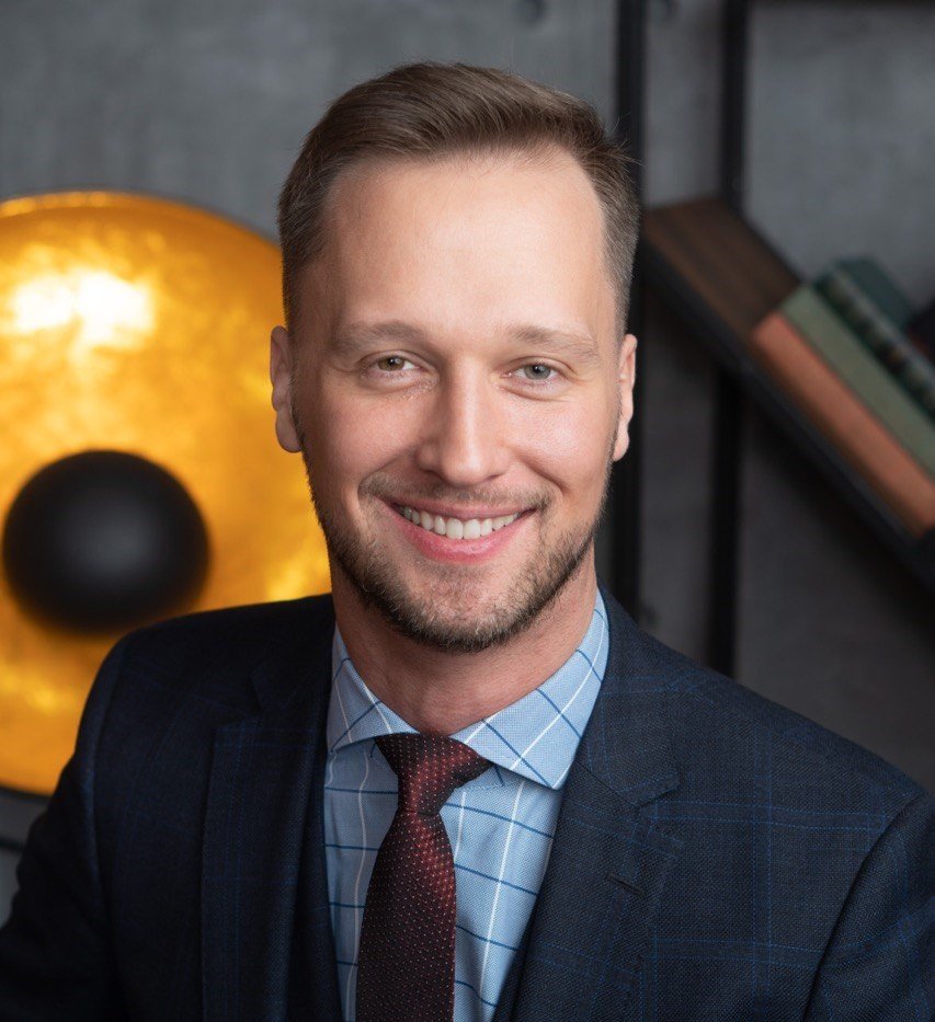 Дэниел Хокинс3