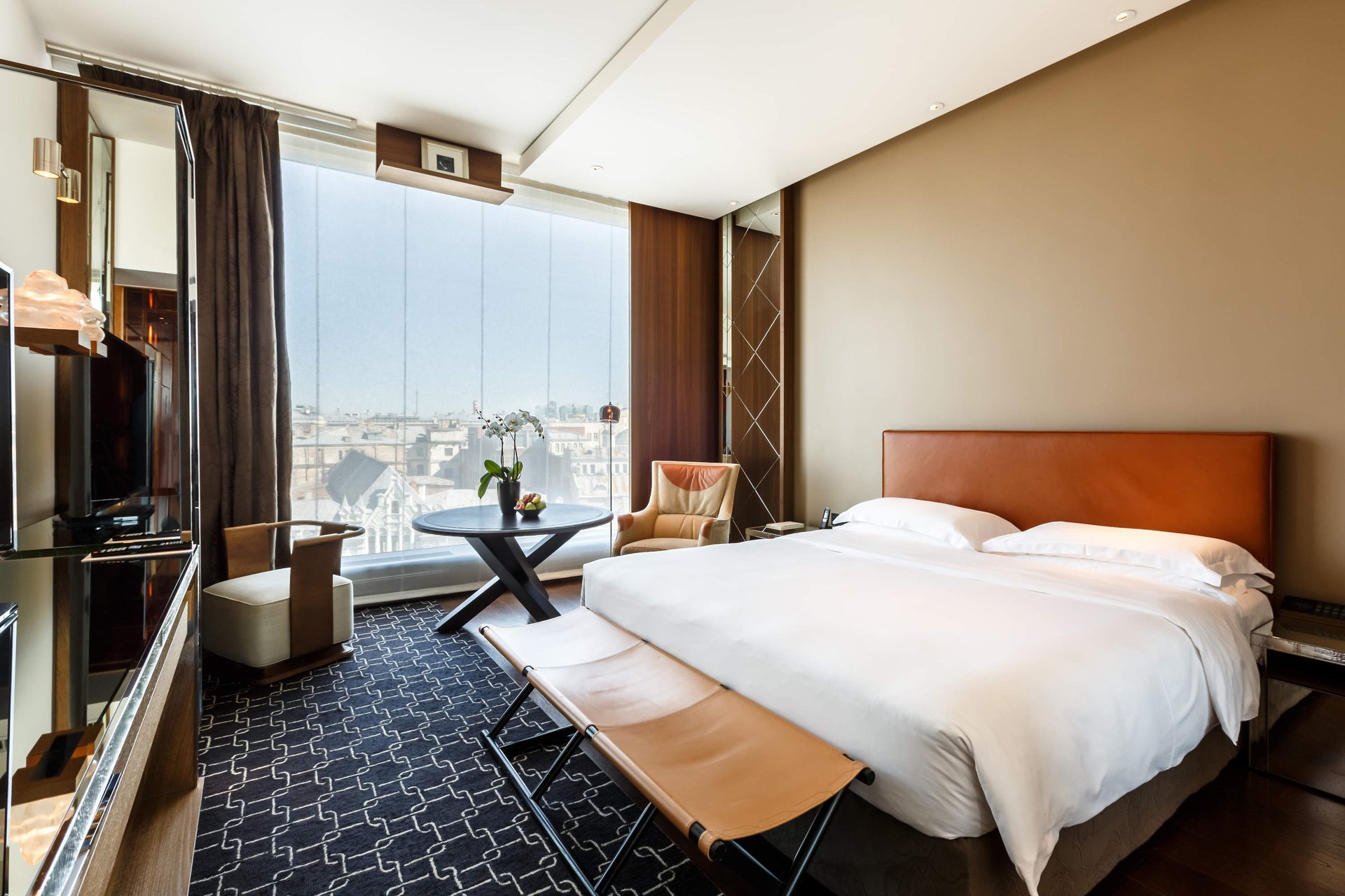 Ararat-Park-Hyatt-Moscow-King-City-View-Room.jpg