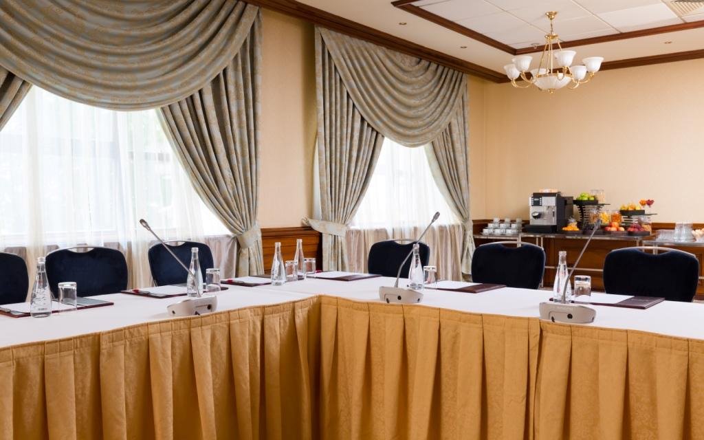 Stoleshniki board3.jpg