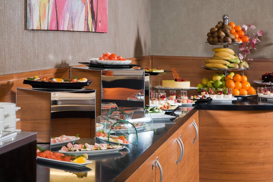 suschevsky_by_safmar_buffet_lunch_in_fleur_cafe_3.jpg