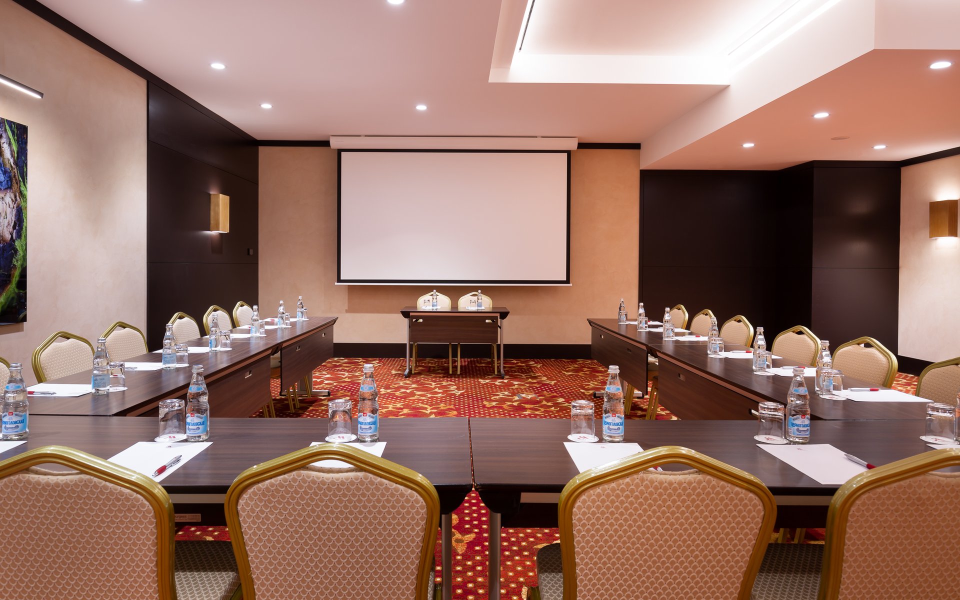 Есенин (U-shape).jpg