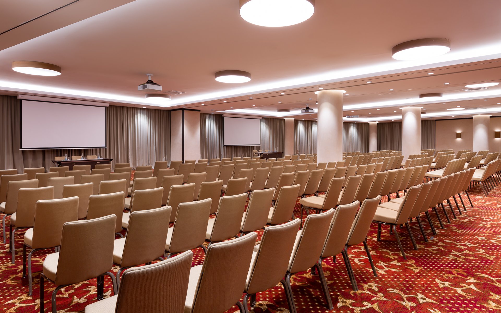 Высоцкий 1+2 театр (1).jpg