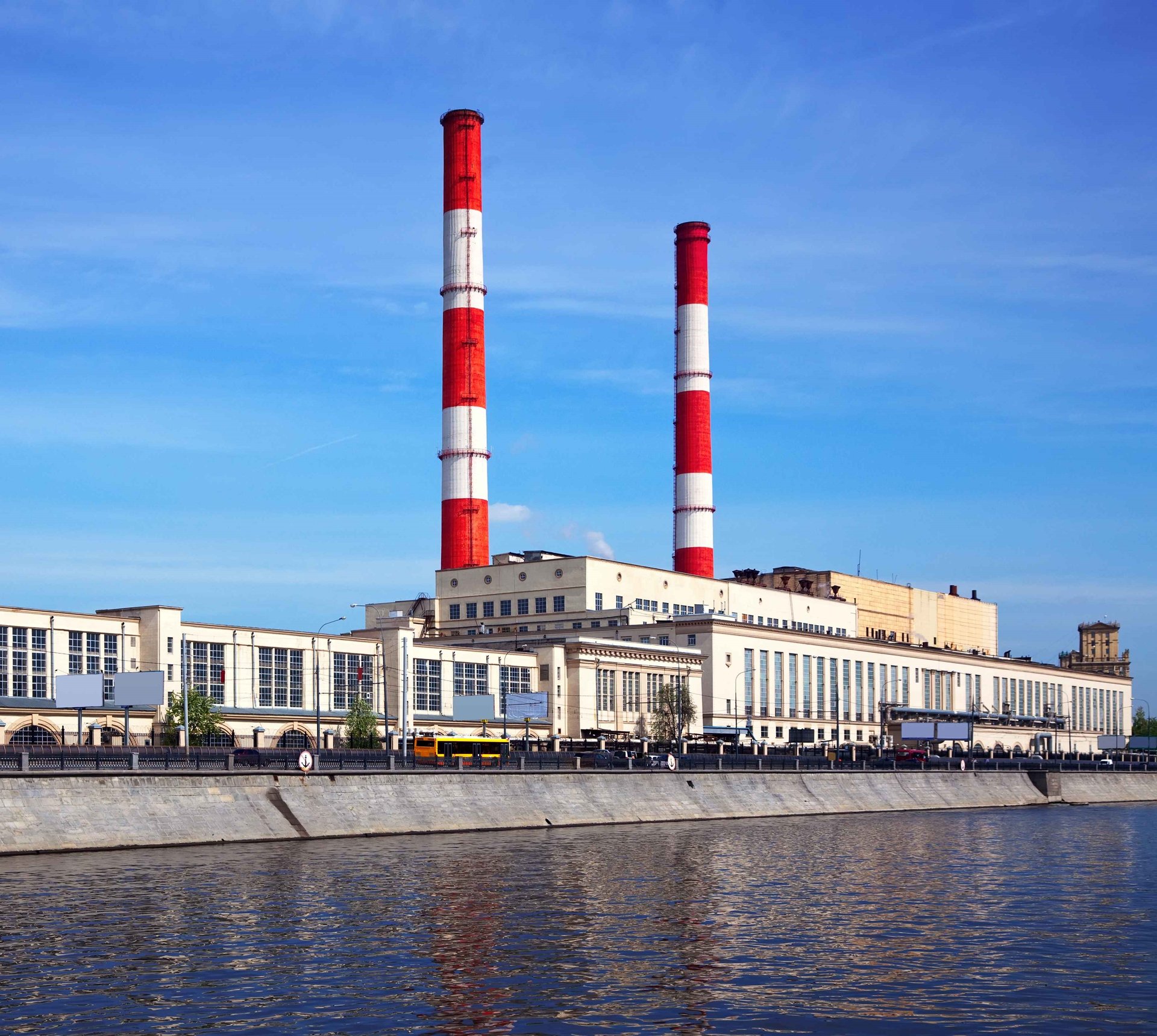 Чистая прибыль Мосэнерго просела на 18,7% за полгода
