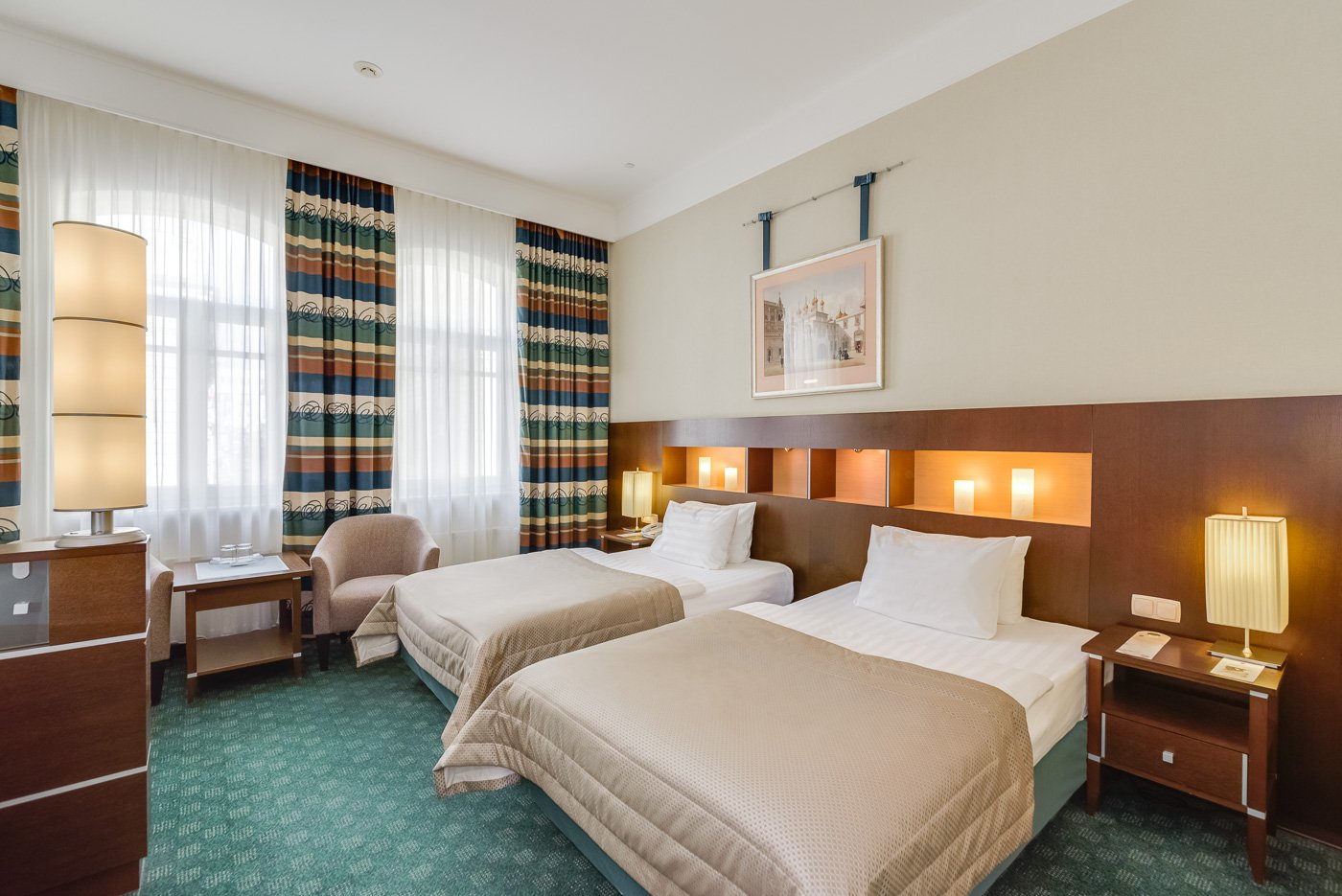 Стандартный номер с 2 кроватями_Standard twin room.jpg