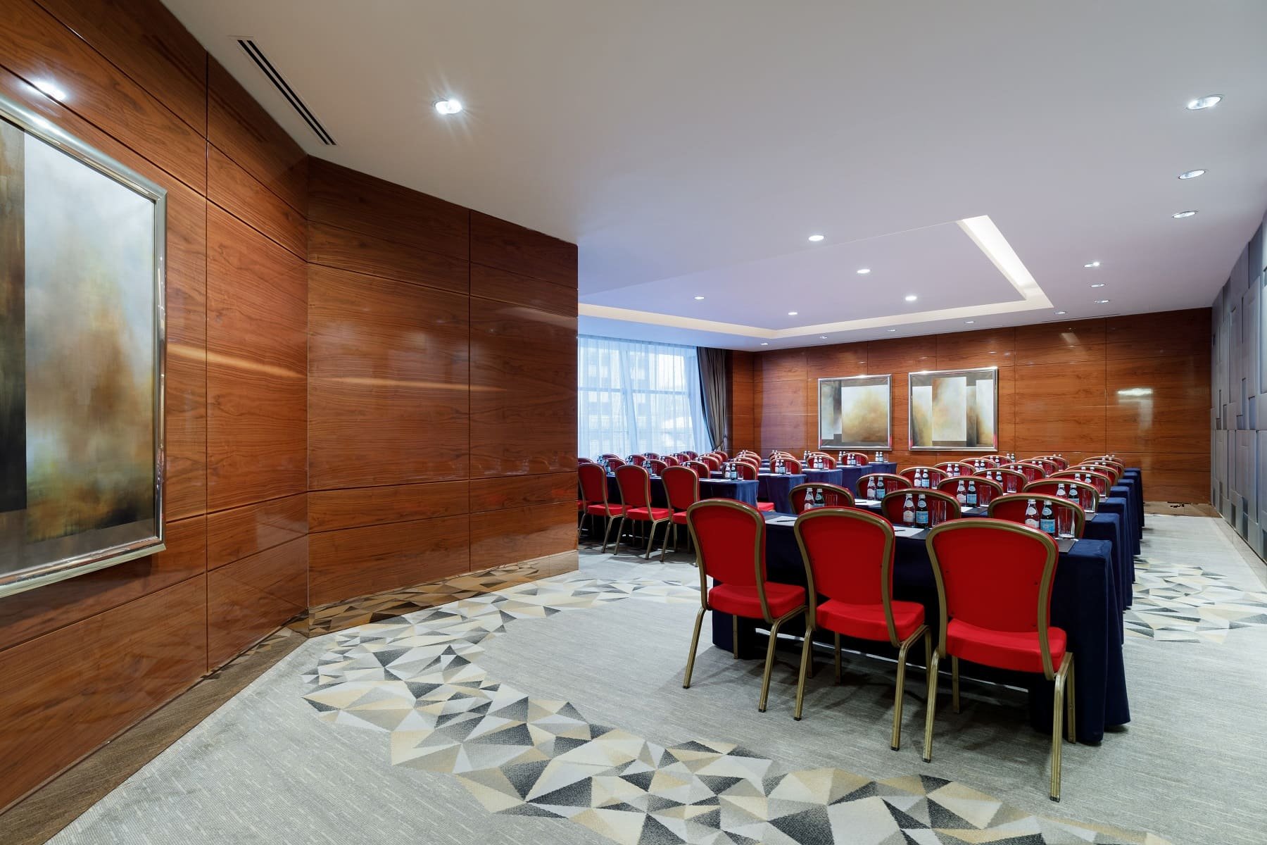 Sapphire Classroom 1.jpg
