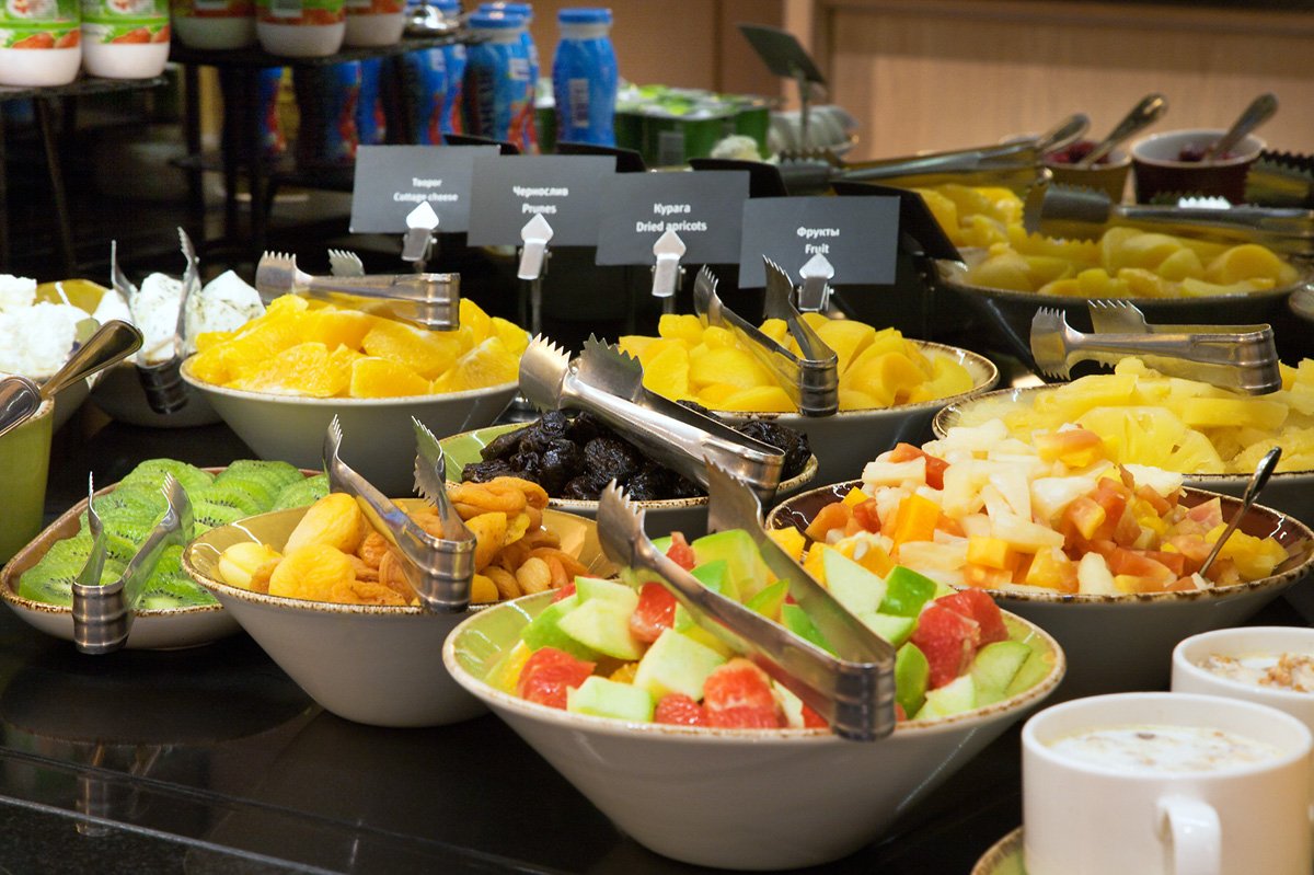 AZIMUTHotelTulskaya_Buffet Breakfast_8.jpg