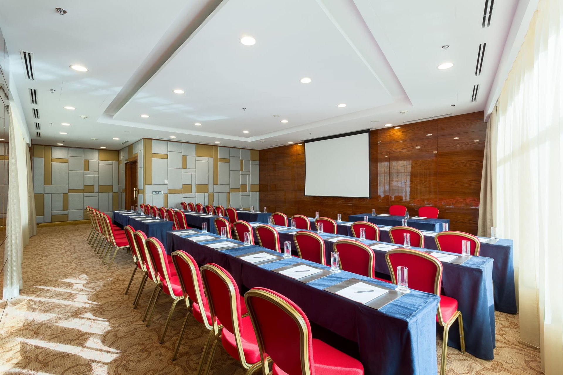Onyx Classroom 1.jpg