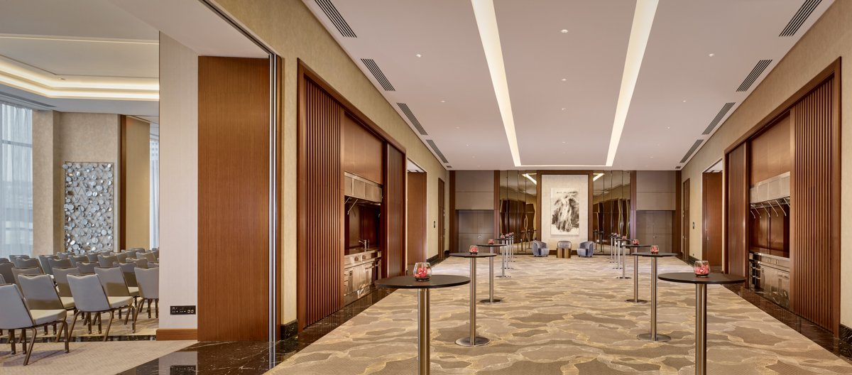 Hyatt-Regency-Moscow-Petrovsky-Park-Yashin-Bridge-Cocktail-1.jpg