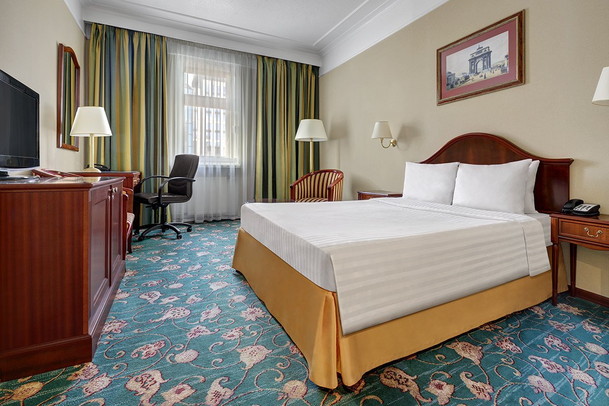 Safmar_Tverskaya_deluxe_king_room_718_2024_2 (1).jpg