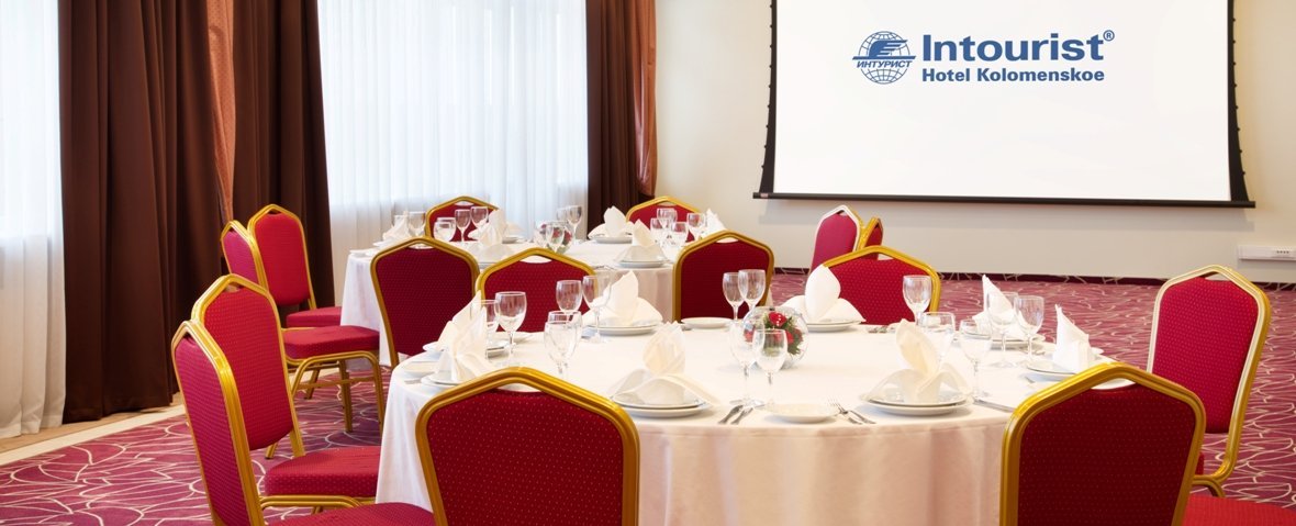 banquette_hall.jpg