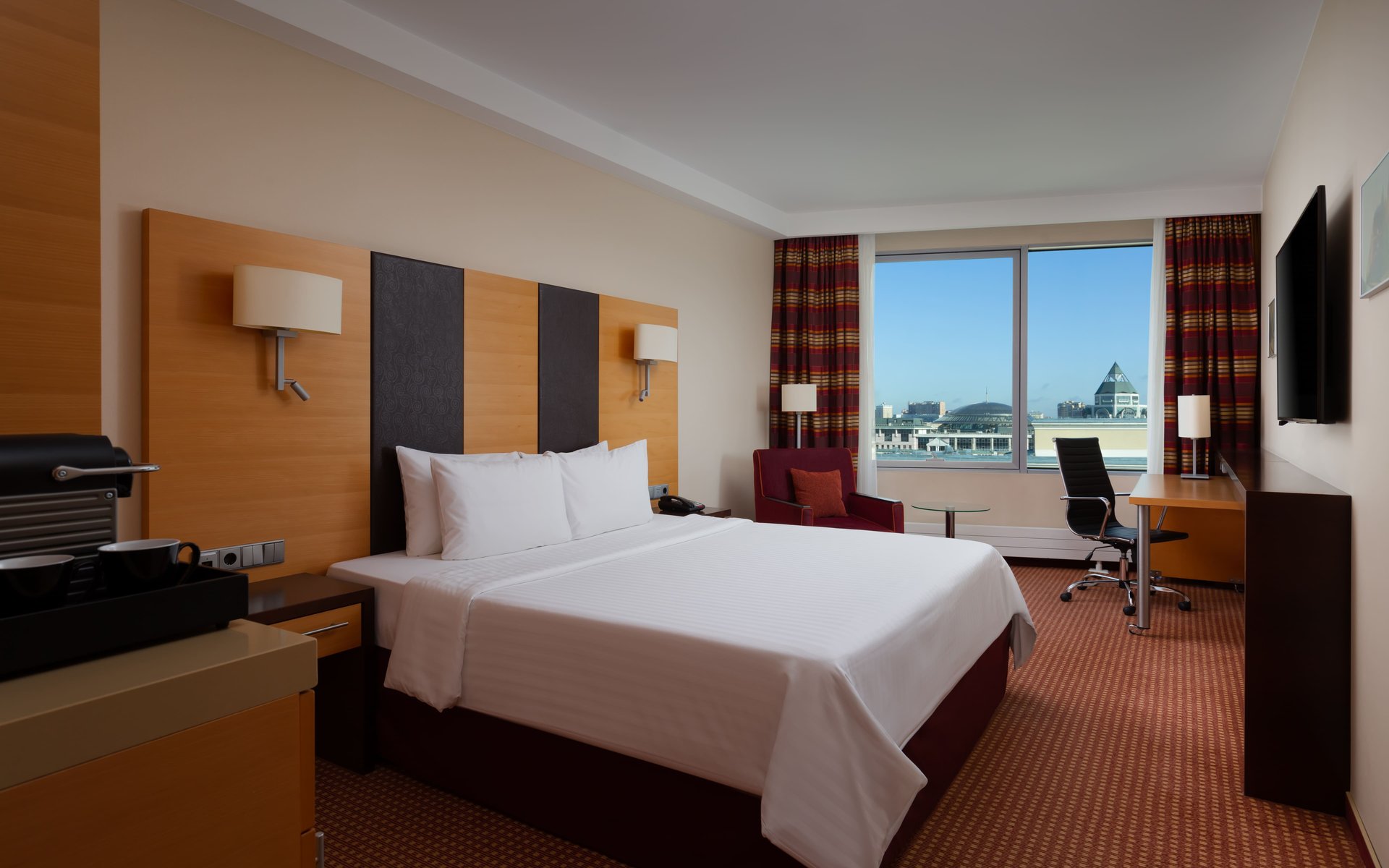 MOWPV_King_Guest_Room_City (1).jpg