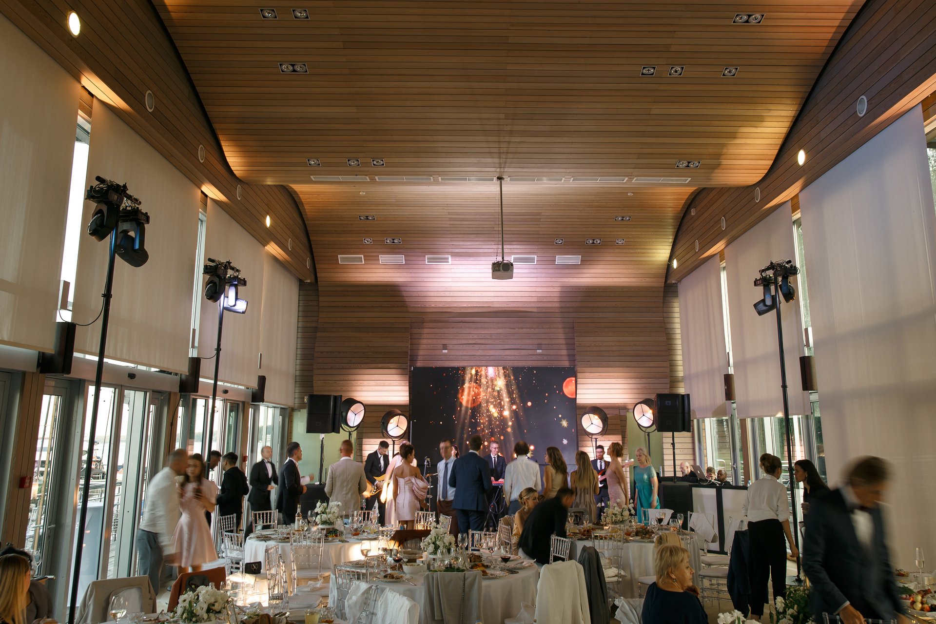 WEDD_P_A_760.jpg