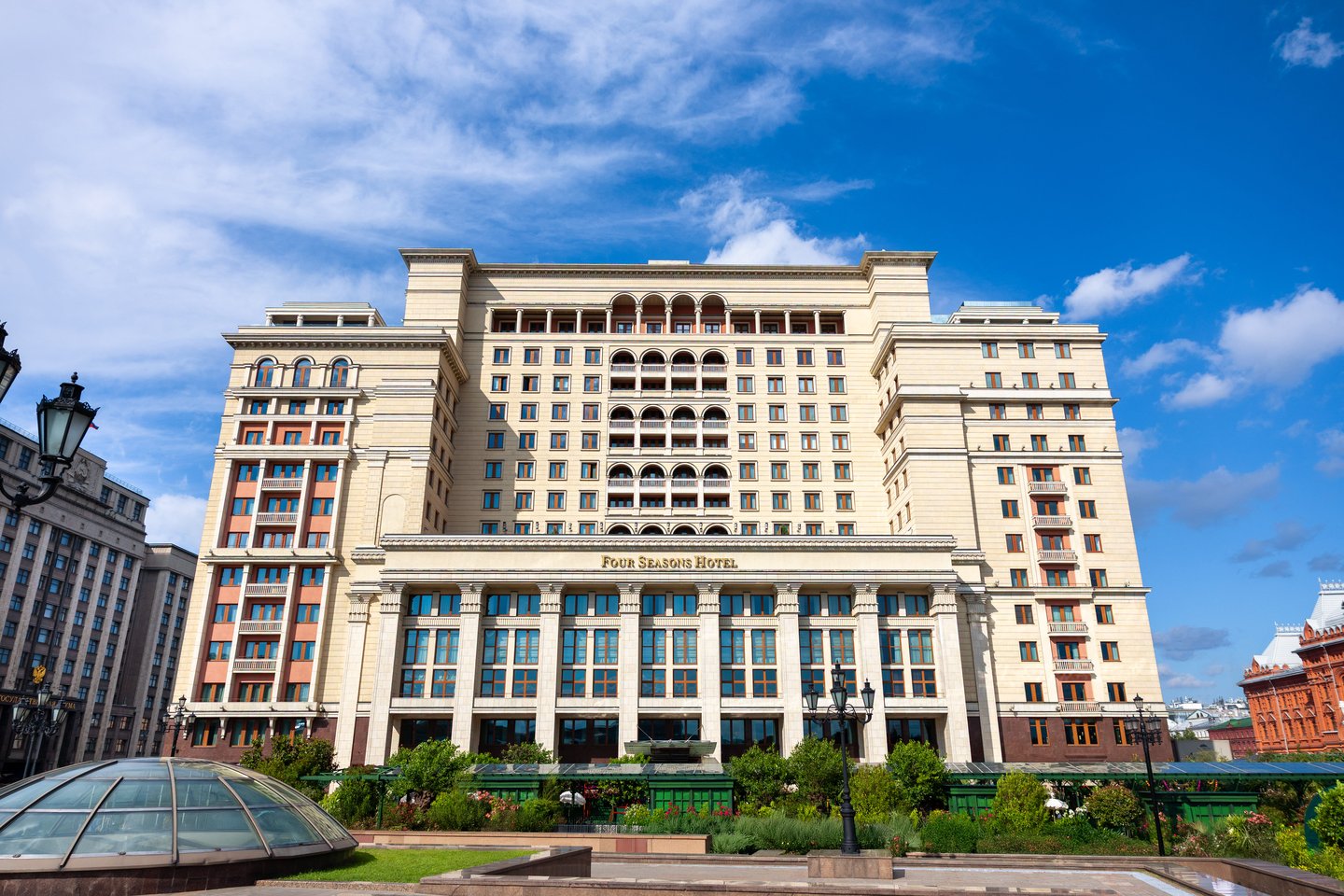 Отель+_Four+seasons__Мостуризм_00001 (1)