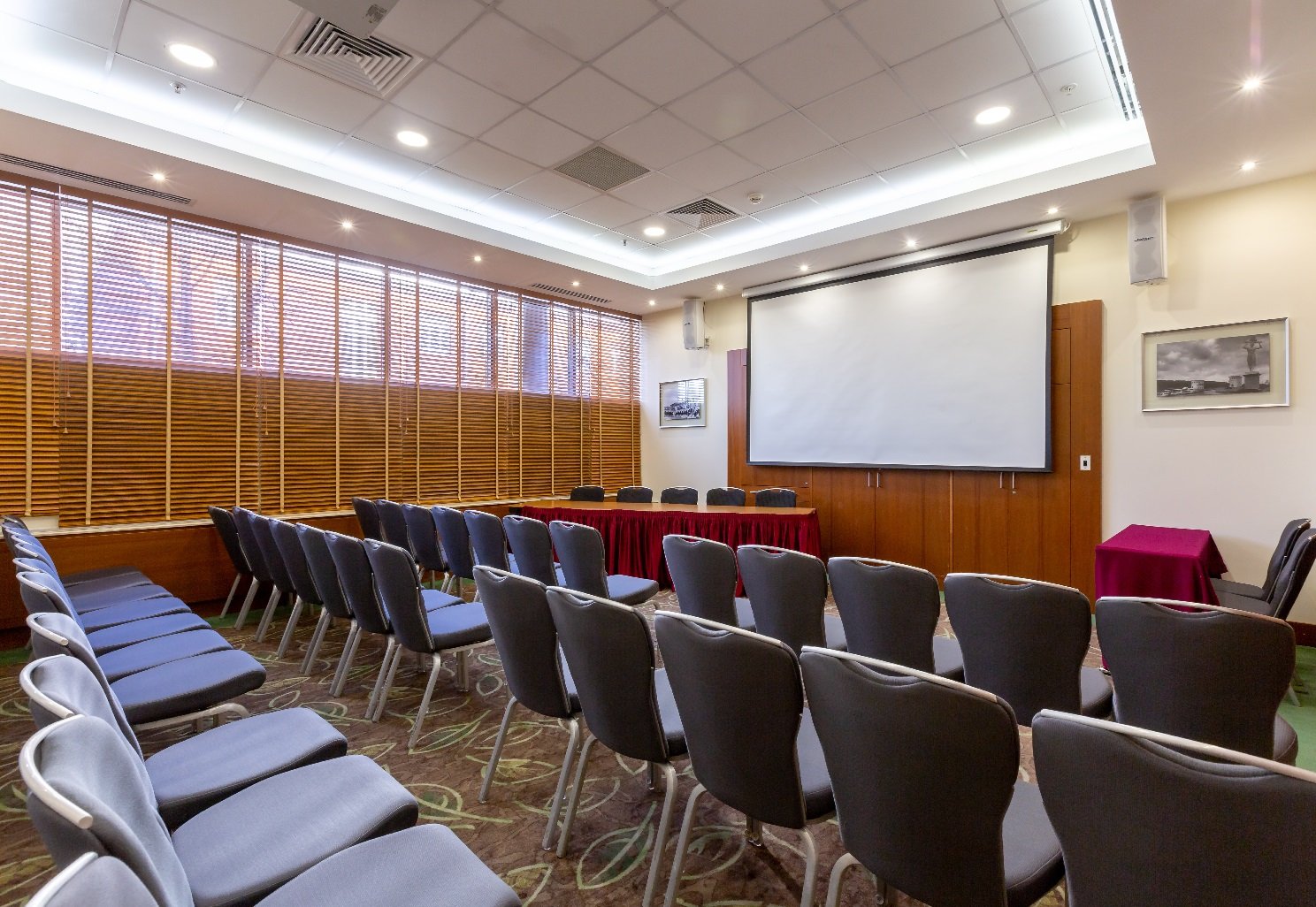 Красные ворота.jpg